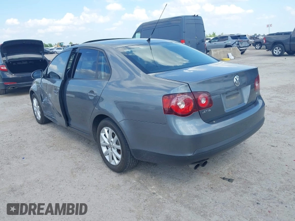 2010 Volkswagen Jetta SEL with VIN 3VWRX7AJ8AM158567, listed as a IAAI auction lot 42344380 with 151,481 mi miles and . Bid and sale history available at DreamBid. Image 3.