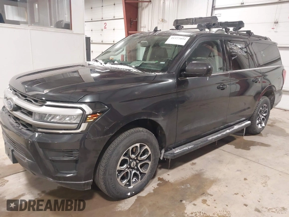 2024 Ford Expedition Max XLT with VIN 1FMJK1J80REA15666, listed as a IAAI auction lot 41377891 with 36,947 mi miles and . Bid and sale history available at DreamBid. Image 2.