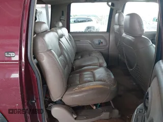 1999 Chevrolet Suburban z VIN 3GNFK16R8XG144067, wystawiony jako IAAI lot #42433835 z przebiegiem 362 941 mil mil oraz . Historia ofert i sprzedaży dostępna na DreamBid. Obrazek 8.