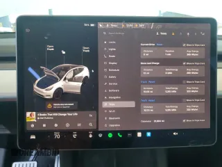 2021 Tesla Model Y Performance z VIN 5YJYGDEF5MF215870, wystawiony jako Copart lot #52531015 z przebiegiem 21 904 mil mil oraz Szkoda całkowita • Salvage title. Historia ofert i sprzedaży dostępna na DreamBid. Obrazek 9.