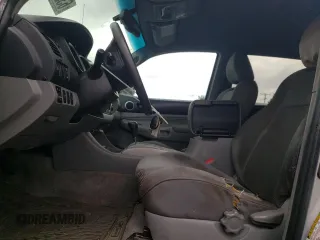 2011 Toyota Tacoma с VIN 3TMMU4FN4BM026164, выставлен на аукционе Copart как лот 63266025 с пробегом 251 576 миль миль и Списание • Salvage title. История ставок и продаж доступна на DreamBid. Изображение 7.