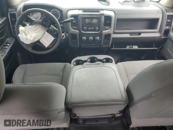 2018 Ram 2500 Tradesman z VIN 3C6UR5CL4JG368230, wystawiony jako Copart lot #56683775 z przebiegiem 185 542 mil mil oraz Czysty tytuł • Clean title. Historia ofert i sprzedaży dostępna na DreamBid. Obrazek 8.