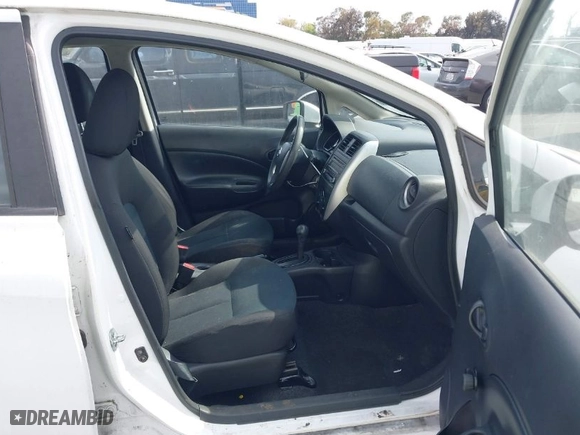 2015 Nissan Versa Note SV with VIN 3N1CE2CP9FL432281, listed as a IAAI auction lot 42077101 with 125,508 mi miles. Bid and sale history available at carsss.com. Image 5.