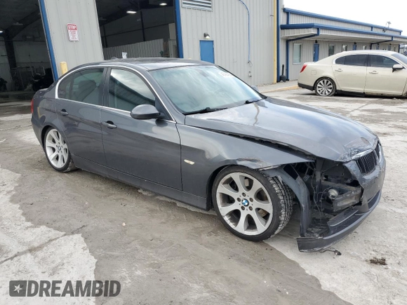 2006 BMW 3 Series 330i with VIN WBAVB33566PS06929, listed as a Copart auction lot 46789425 with 232,843 mi miles and Salvage title. Bid and sale history available at DreamBid. Image 4.