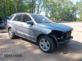 2013 Mercedes-Benz M 350 with VIN 4JGDA2EBXDA150780, listed as a IAAI auction lot 42596637 with 209,339 mi miles and . Bid and sale history available at DreamBid. Image 1.