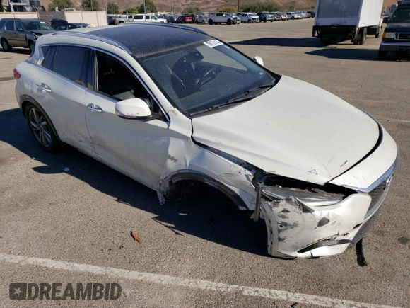 2017 Infiniti QX30 Premium with VIN SJKCH5CP9HA028085, listed as a Copart auction lot 79073114 with 62,024 mi miles and Salvage Title. Bid and sale history available at DreamBid. Image 4.