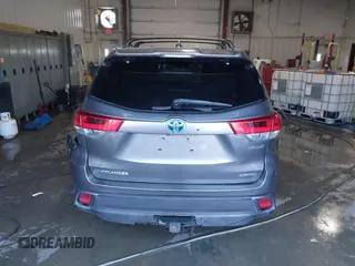 2018 Toyota Highlander Hybrid Limited с VIN 5TDDGRFH0JS039412, выставлен на аукционе IAAI как лот 41369168 с пробегом 106 724 миль миль и . История ставок и продаж доступна на DreamBid. Изображение 16.