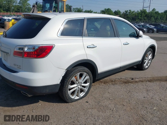 2011 Mazda CX-9 Grand Touring с VIN JM3TB3DV4B0304893, выставлен на аукционе IAAI как лот 42478554 с пробегом Не указан миль и . История ставок и продаж доступна на DreamBid. Изображение 4.