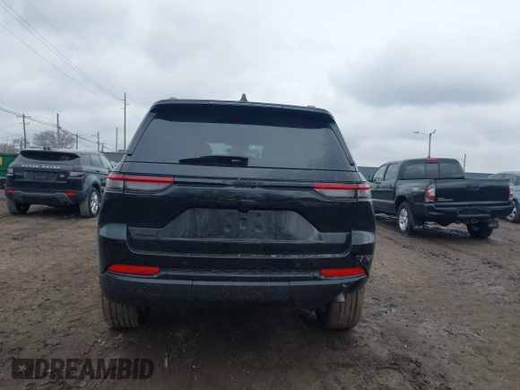 2023 Jeep Grand Cherokee Laredo z VIN 1C4RJHAG4PC599198, wystawiony jako IAAI lot #41741474 z przebiegiem 19 162 mil mil oraz . Historia ofert i sprzedaży dostępna na DreamBid. Obrazek 16.