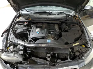 2007 BMW 3 Series 328i z VIN WBAWB33597PU87534, wystawiony jako Copart lot #44131535 z przebiegiem 139 100 mil mil oraz Szkoda całkowita • Salvage title. Historia ofert i sprzedaży dostępna na DreamBid. Obrazek 11.