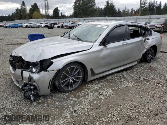 2018 BMW 7 Series 740i with VIN WBA7E2C53JG742711, listed as a Copart auction lot 51643505 with 0 mi miles and Salvage Title. Bid and sale history available at carsss.com. Image 1.