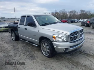2008 Dodge Ram 1500 SLT with VIN 1D7HA18N28J115362, listed as a IAAI auction lot 41638716 with 323,380 mi miles. Bid and sale history available at carsss.com. Image 1.