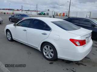 2007 Lexus ES 350 with VIN JTHBJ46G272078259, listed as a IAAI auction lot 42126473 with 152,696 mi miles. Bid and sale history available at carsss.com. Image 3.