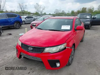 2012 Kia Forte SX z VIN KNAFW6A39C5623562, wystawiony jako IAAI lot #42171852 z przebiegiem 222 383 mil mil oraz . Historia ofert i sprzedaży dostępna na DreamBid. Obrazek 2.