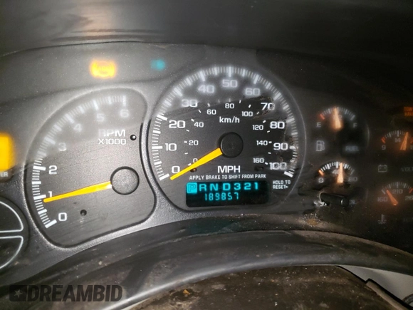2000 GMC Yukon XL SLT with VIN 1GKFK16T2YJ165375, listed as a Copart auction lot 43851165 with 189,857 mi miles and Clean Title. Bid and sale history available at carsss.com. Image 9.