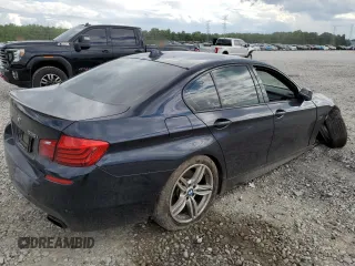 2015 BMW 5 Series 550i xDrive с VIN WBAKP9C54FD980038, выставлен на аукционе Copart как лот 56051025 с пробегом 83 889 миль миль и Списание • Salvage title. История ставок и продаж доступна на DreamBid. Изображение 3.