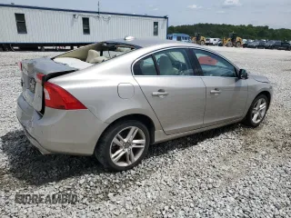 2015 Volvo S60 T5 Drive-E Premier z VIN YV140MFK2F1362846, wystawiony jako Copart lot #56112245 z przebiegiem 39 267 mil mil oraz Szkoda całkowita • Salvage title. Historia ofert i sprzedaży dostępna na DreamBid. Obrazek 3.
