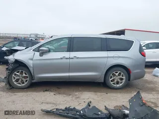 2018 Chrysler Pacifica Touring Plus with VIN 2C4RC1FG8JR247315, listed as a IAAI auction lot 41694859 with 1 mi miles. Bid and sale history available at carsss.com. Image 14.