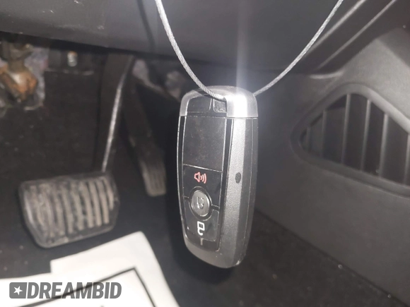 2020 Ford Edge SE z VIN 2FMPK3G95LBA06115, wystawiony jako IAAI lot #40884705 z przebiegiem 54 712 mil mil oraz . Historia ofert i sprzedaży dostępna na DreamBid. Obrazek 11.