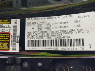 2017 Toyota Tacoma SR5 z VIN 5TFAZ5CN1HX039505, wystawiony jako IAAI lot #42175538 z przebiegiem 130 449 mil mil oraz . Historia ofert i sprzedaży dostępna na DreamBid. Obrazek 9.