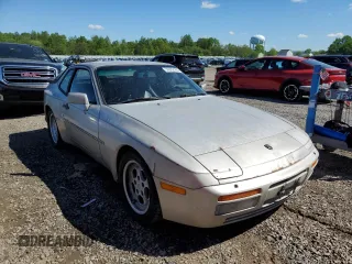 1986 Porsche 944 z VIN WP0AA0954GN155776, wystawiony jako Copart lot #56032785 z przebiegiem 17 696 mil mil oraz Szkoda całkowita • Salvage title. Historia ofert i sprzedaży dostępna na DreamBid. Obrazek 4.