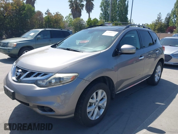 2011 Nissan Murano SL z VIN JN8AZ1MW3BW178147, wystawiony jako IAAI lot #42301379 z przebiegiem 110 688 mil mil oraz . Historia ofert i sprzedaży dostępna na DreamBid. Obrazek 6.