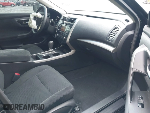 2015 Nissan Altima 2.5 S with VIN 1N4AL3AP6FC213623, listed as a IAAI auction lot 41831798 with 132,876 mi miles. Bid and sale history available at carsss.com. Image 5.