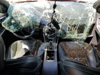 2015 Volvo XC60 z VIN YV4902RHXF2619954, wystawiony jako Copart lot #56196155 z przebiegiem Nie podano mil oraz Szkoda całkowita • Salvage title. Historia ofert i sprzedaży dostępna na DreamBid. Obrazek 8.