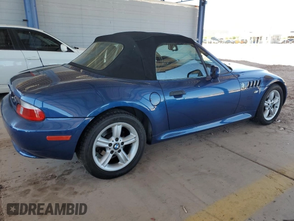 2002 BMW Z3 2.5 z VIN 4USCN33432LM06882, wystawiony jako Copart lot #57186805 z przebiegiem 117 834 mil mil oraz Czysty tytuł • Clean title. Historia ofert i sprzedaży dostępna na DreamBid. Obrazek 3.