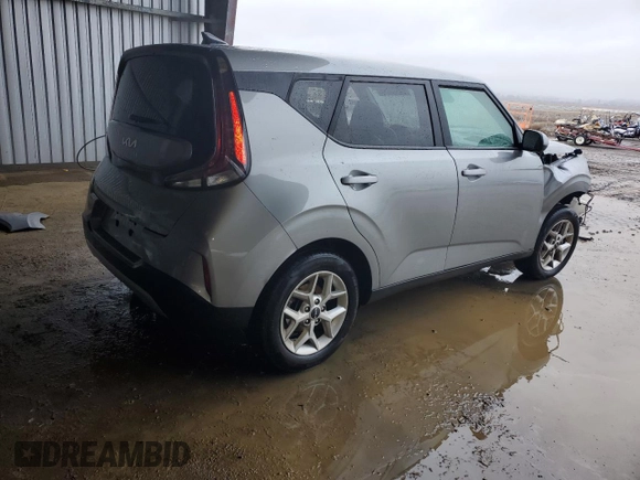 2023 Kia Soul LX with VIN KNDJ23AU1P7854093, listed as a Copart auction lot 85155284 with 48,698 mi miles and Salvage Title. Bid and sale history available at carsss.com. Image 3.