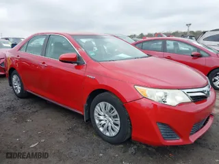 2014 Toyota Camry Hybrid LE with VIN 4T1BD1FK3EU102156, listed as a IAAI auction lot 41508170 with 164,671 mi miles. Bid and sale history available at carsss.com. Image 1.