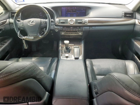 2013 Lexus LS 460 z VIN JTHBL5EF8D5119058, wystawiony jako Copart lot #56213275 z przebiegiem 159 151 mil mil oraz Szkoda całkowita • Salvage title. Historia ofert i sprzedaży dostępna na DreamBid. Obrazek 8.