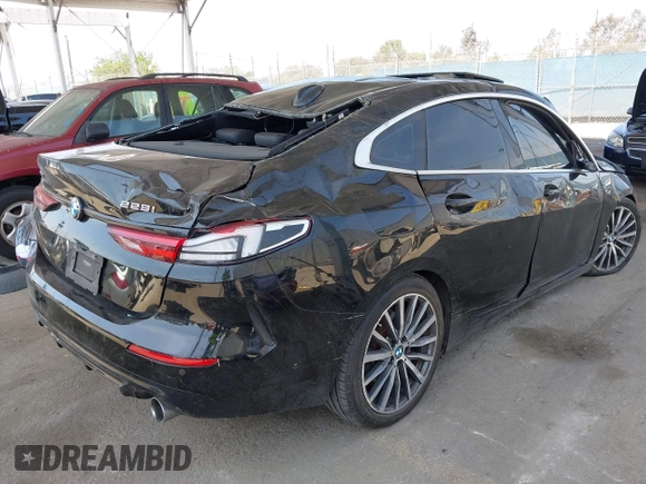 2021 BMW 2 Series 228i xDrive z VIN WBA73AK05M7G55714, wystawiony jako IAAI lot #42096309 z przebiegiem 62 320 mil mil oraz . Historia ofert i sprzedaży dostępna na DreamBid. Obrazek 4.