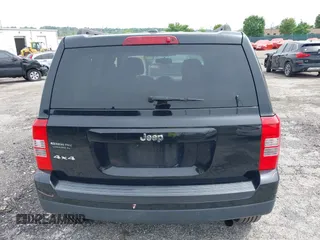 2015 Jeep Patriot Sport with VIN 1C4NJRBB1FD121420, listed as a IAAI auction lot 42344487 with 124,288 mi miles and . Bid and sale history available at DreamBid. Image 17.