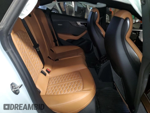 2023 Audi RS 5 Sportback z VIN WUAAWCF5XPA901858, wystawiony jako Copart lot #42140035 z przebiegiem Nie podano mil oraz Szkoda całkowita • Salvage title. Historia ofert i sprzedaży dostępna na DreamBid. Obrazek 10.