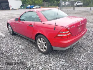 1998 Mercedes-Benz SLK 230/320 with VIN WDBKK47F3WF029419, listed as a IAAI auction lot 42623031 with 103,602 mi miles and . Bid and sale history available at DreamBid. Image 3.