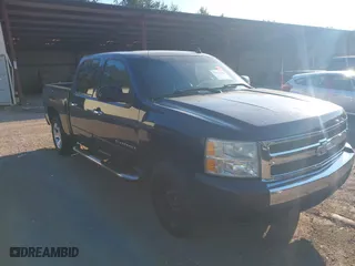 2007 Chevrolet Silverado 1500 LT w/1LT with VIN 3GCEC13J27G501078, listed as a IAAI auction lot 41660302 with 203,791 mi miles. Bid and sale history available at carsss.com. Image 1.
