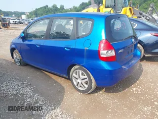 2008 Honda Fit with VIN JHMGD38488S003609, listed as a IAAI auction lot 41092137 with 209,969 mi miles and . Bid and sale history available at DreamBid. Image 3.