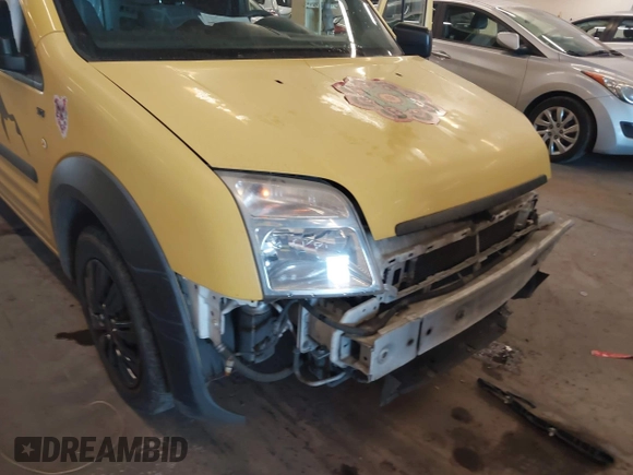 2013 Ford Transit Connect XLT z VIN NM0LS7BN0DT154489, wystawiony jako IAAI lot #41402622 z przebiegiem 129 701 mil mil oraz . Historia ofert i sprzedaży dostępna na DreamBid. Obrazek 13.