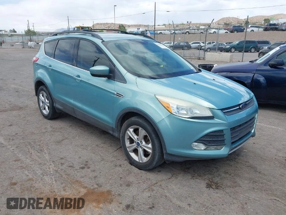 2013 Ford Escape SE with VIN 1FMCU0G95DUC62418, listed as a IAAI auction lot 42081461 with 139,062 mi miles. Bid and sale history available at carsss.com. Image 1.