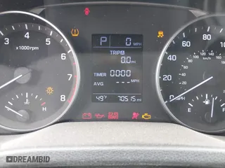 2017 Hyundai Elantra SE with VIN 5NPD74LFXHH101937, listed as a IAAI auction lot 41805344 with 70,515 mi miles. Bid and sale history available at carsss.com. Image 7.