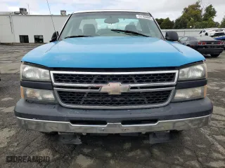 2006 Chevrolet Silverado 1500 LS with VIN 1GCEC14V56Z293424, listed as a Copart auction lot 51765845 with 238,986 mi miles and Clean Title. Bid and sale history available at carsss.com. Image 5.