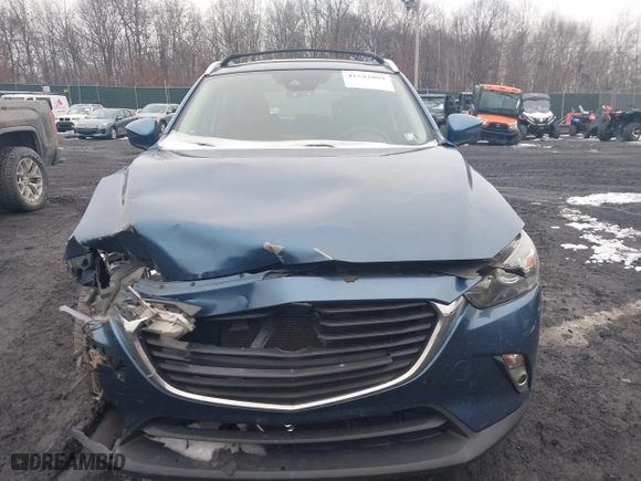 2018 Mazda CX-3 Sport with VIN JM1DKFB74J0320352, listed as a IAAI auction lot 41542089 with 111,017 mi miles. Bid and sale history available at carsss.com. Image 12.
