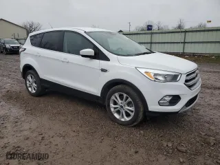 2017 Ford Escape SE with VIN 1FMCU9GD3HUC17783, listed as a Copart auction lot 52892345 with 131,021 mi miles and Clean Title. Bid and sale history available at carsss.com. Image 4.