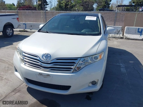 2010 Toyota Venza with VIN 4T3BK3BB0AU034844, listed as a IAAI auction lot 41966143 with 235,898 mi miles. Bid and sale history available at carsss.com. Image 6.
