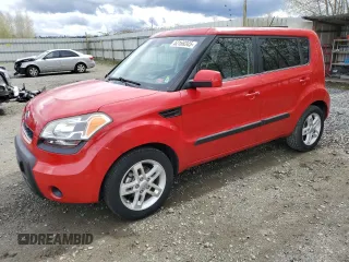 2011 Kia Soul + with VIN KNDJT2A25B7343825, listed as a Copart auction lot 52168345 with 117,204 mi miles and Salvage Title. Bid and sale history available at carsss.com. Image 1.