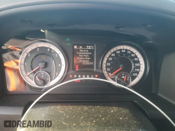 2018 Ram 1500 Express z VIN 1C6RR6KT4JS141691, wystawiony jako Copart lot #44244695 z przebiegiem 62 980 mil mil oraz Szkoda całkowita • Salvage title. Historia ofert i sprzedaży dostępna na DreamBid. Obrazek 9.