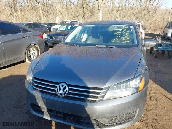 2015 Volkswagen Passat 1.8T S with VIN 1VWAT7A35FC093034, listed as a IAAI auction lot 41667700 with 127,649 mi miles. Bid and sale history available at carsss.com. Image 6.
