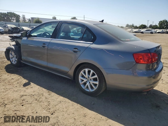 2013 Volkswagen Jetta SE с VIN 3VWDP7AJ0DM427725, выставлен на аукционе Copart как лот 60351305 с пробегом 114 259 миль миль и Списание • Salvage title. История ставок и продаж доступна на DreamBid. Изображение 2.