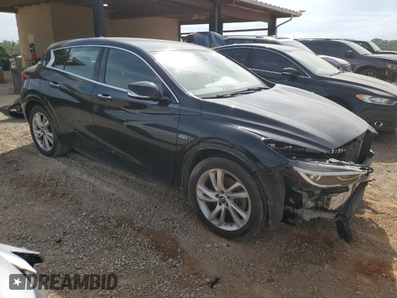 2017 Infiniti QX30 Sport with VIN SJKCH5CP1HA035421, listed as a Copart auction lot 70329554 with 92,692 mi miles and Salvage Title. Bid and sale history available at carsss.com. Image 4.